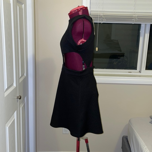 Not your moms LBD - Picture 2 of 5